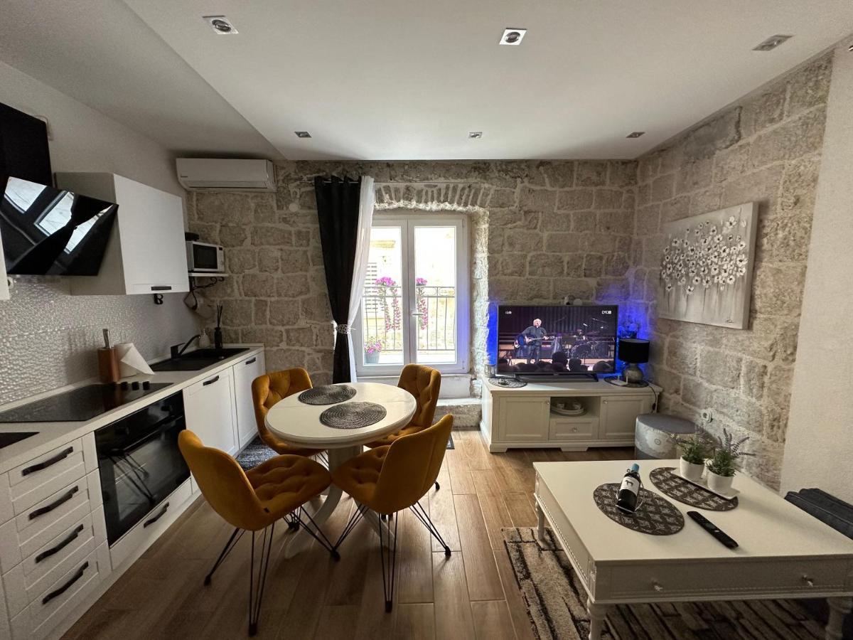 Cherry Luxury Apartment Korcula Town Bagian luar foto