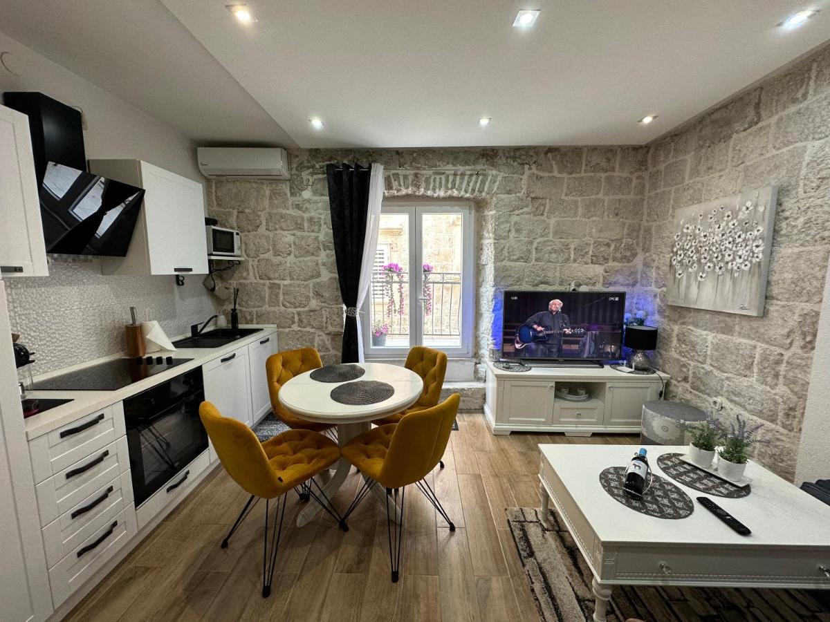 Cherry Luxury Apartment Korcula Town Bagian luar foto